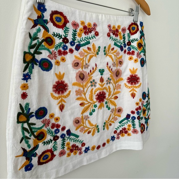 Altar’d State Floral Embroidered Miniskirt Size M - Picture 5 of 16